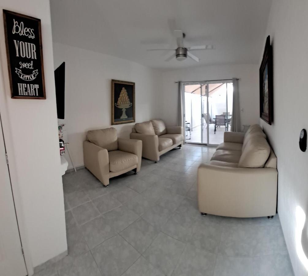 Casa Monik, A Dos Pasos De La Playa Cancún Exterior foto