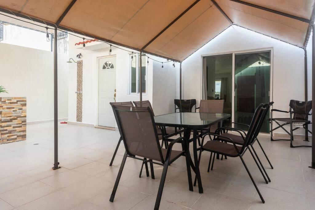 Casa Monik, A Dos Pasos De La Playa Cancún Exterior foto